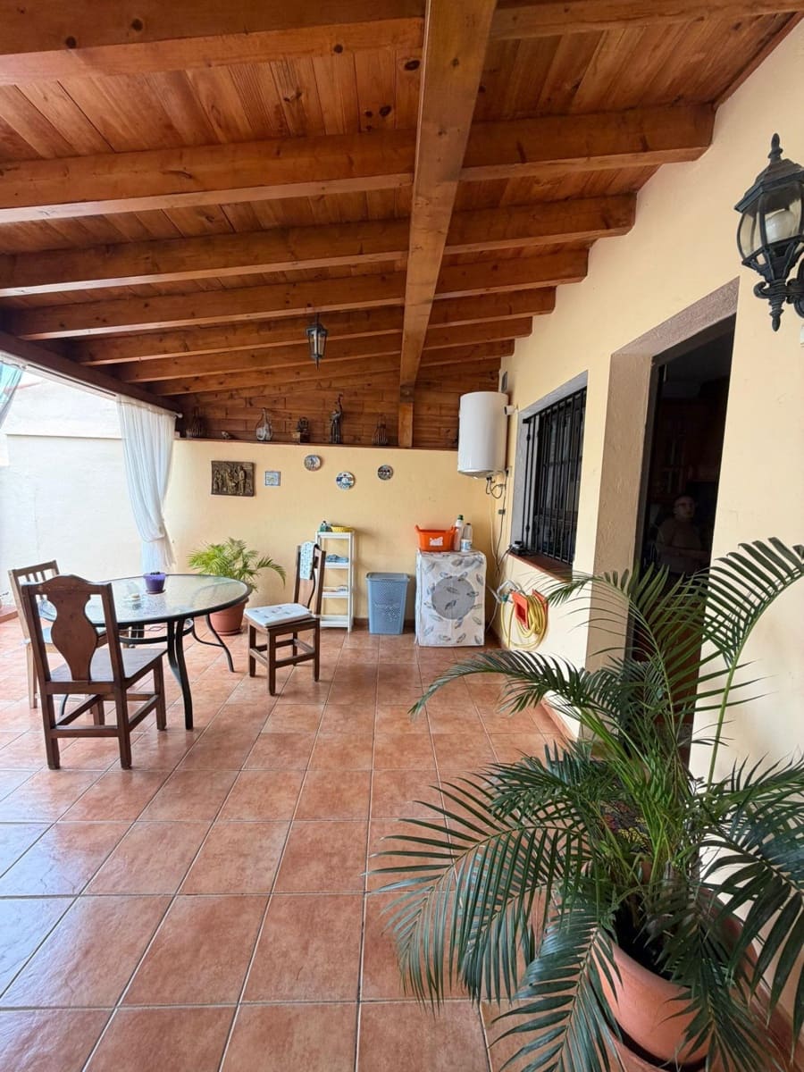 4 chambre Villa/Maison Mitoyenne à vendre à Candelaria avec garage - 460 000 € (Ref: 9797107)