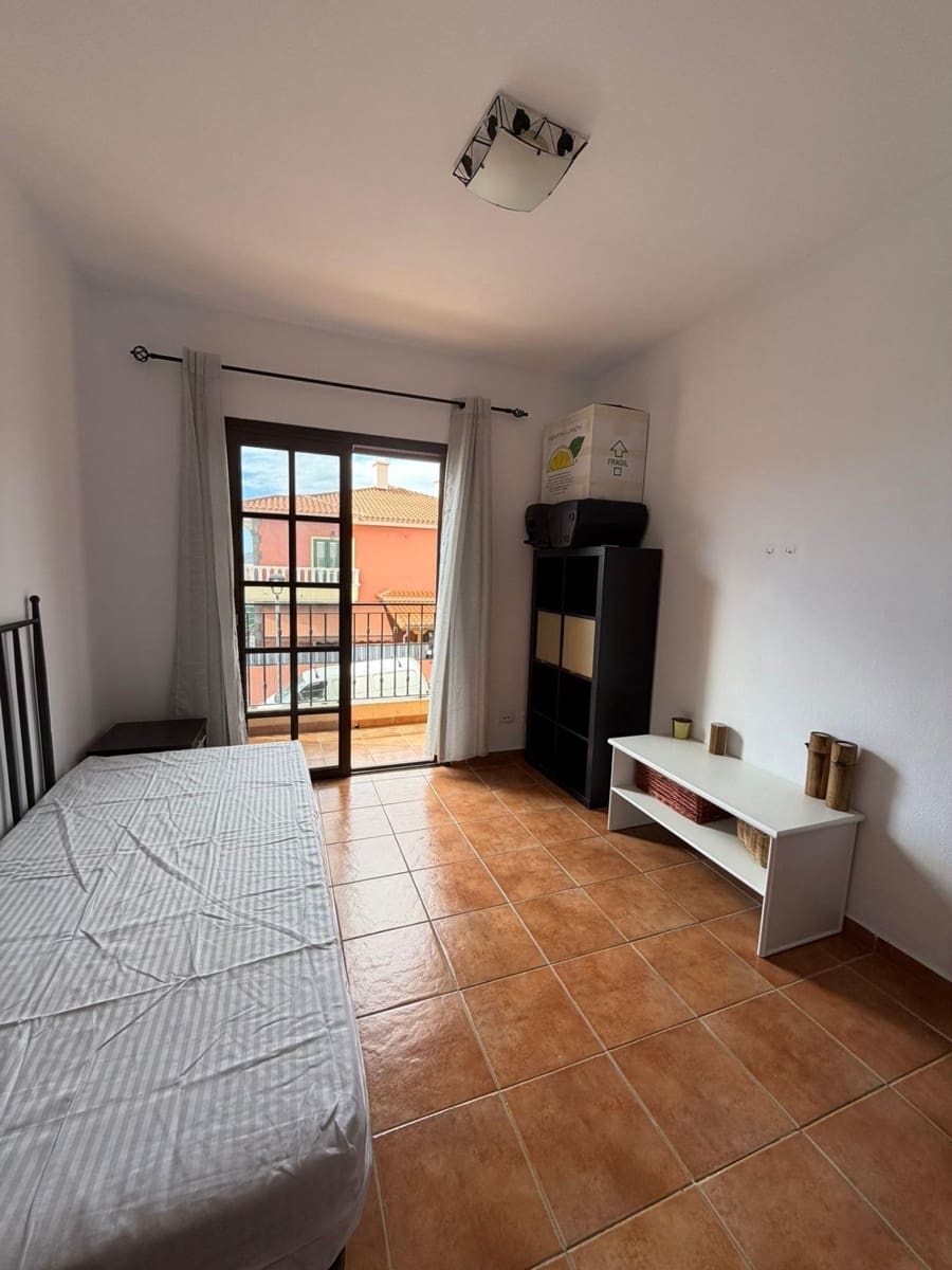 4 chambre Villa/Maison Mitoyenne à vendre à Candelaria avec garage - 460 000 € (Ref: 9797107)