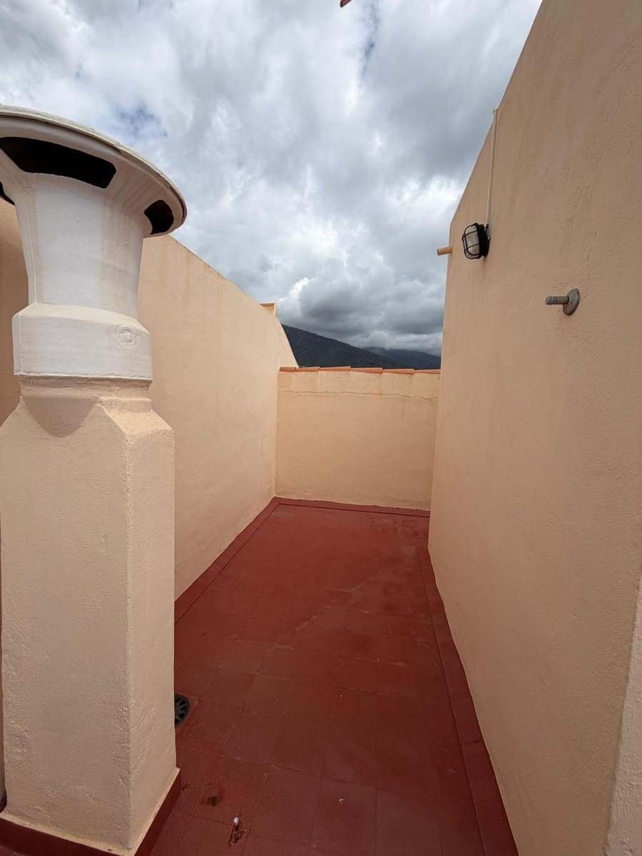 4 chambre Villa/Maison Mitoyenne à vendre à Candelaria avec garage - 460 000 € (Ref: 9797107)