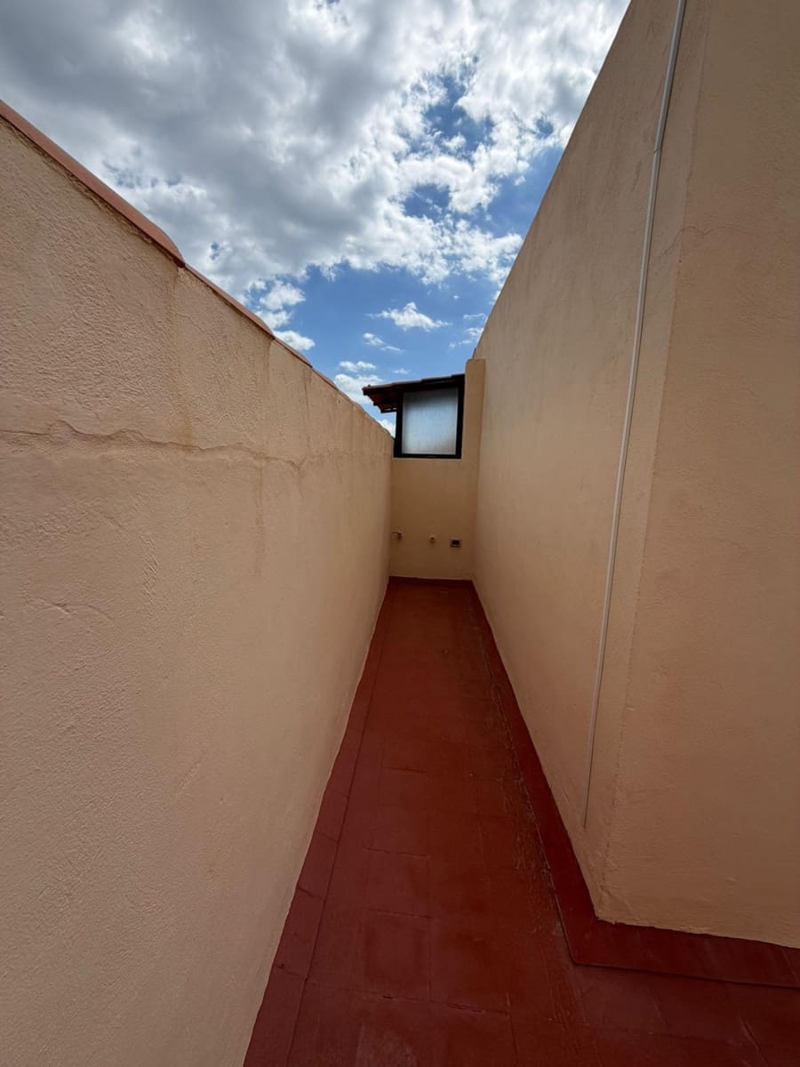 4 chambre Villa/Maison Mitoyenne à vendre à Candelaria avec garage - 460 000 € (Ref: 9797107)