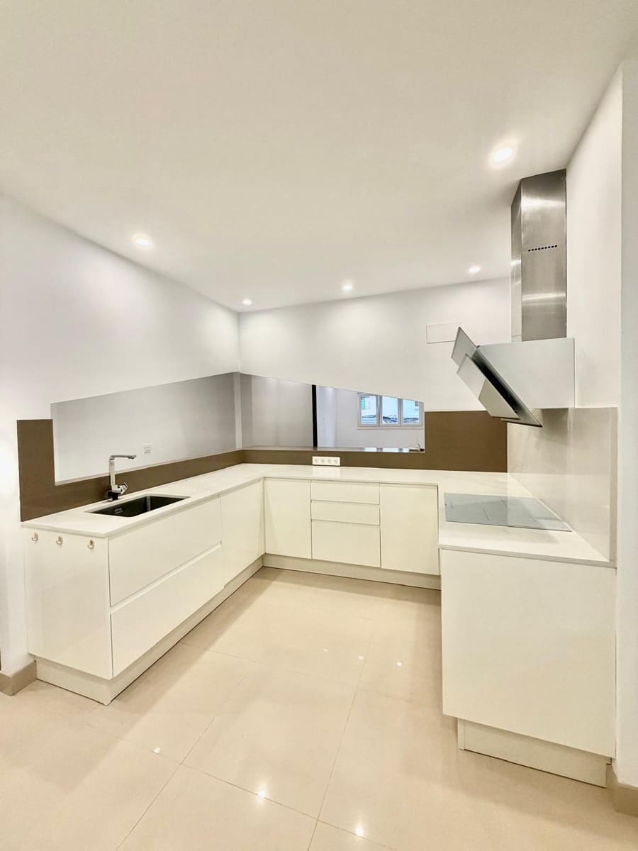 Piso de 2 habitaciones en Santa Cruz de Tenerife en venta - 450.000 € (Ref: 9818226)