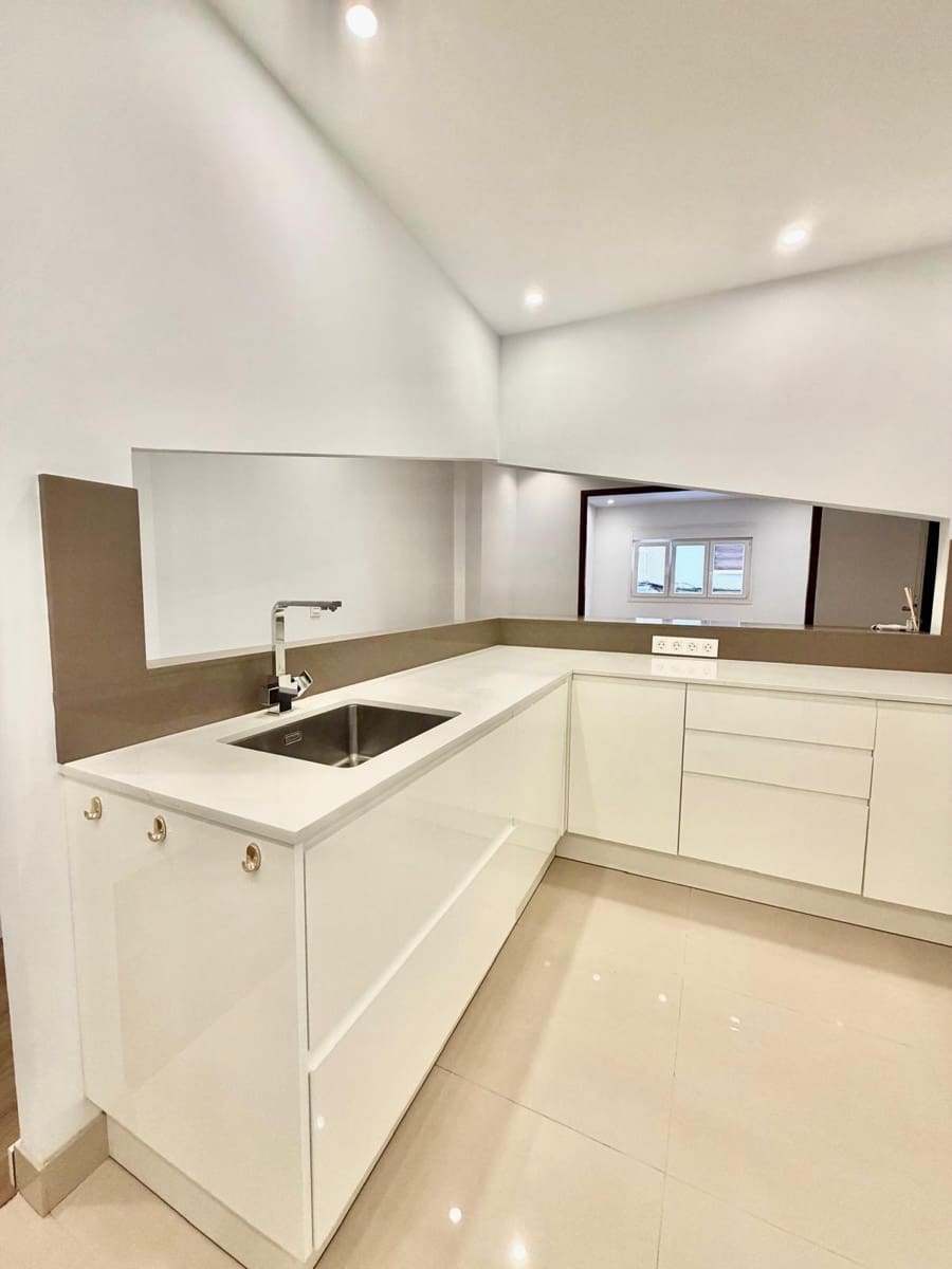 Piso de 2 habitaciones en Santa Cruz de Tenerife en venta - 450.000 € (Ref: 9818226)