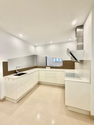 Piso de 2 habitaciones en Zona Centro, Santa Cruz de Tenerife en venta - 450.000 € (Ref: 9818226)