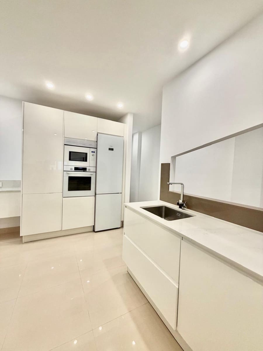 Piso de 2 habitaciones en Santa Cruz de Tenerife en venta - 450.000 € (Ref: 9818226)