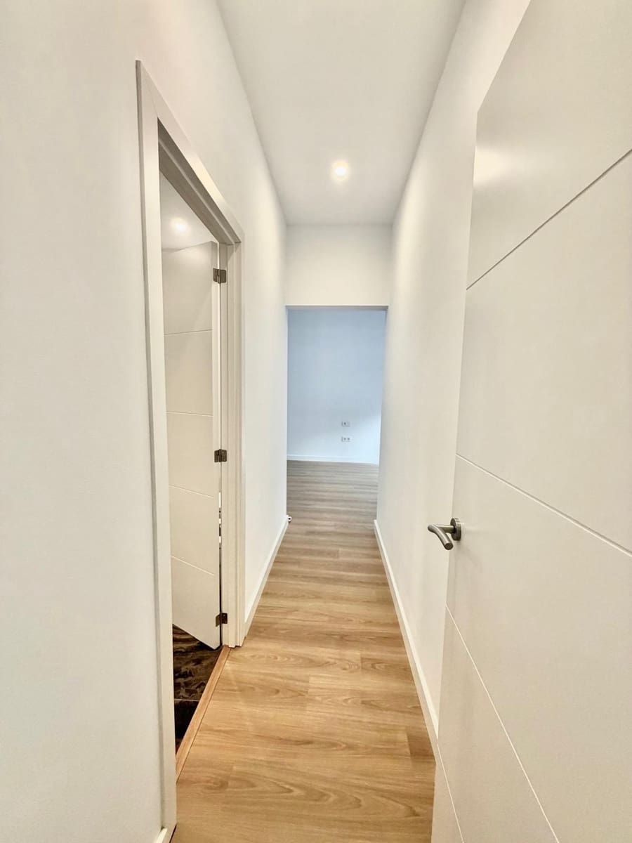 Piso de 2 habitaciones en Santa Cruz de Tenerife en venta - 450.000 € (Ref: 9818226)