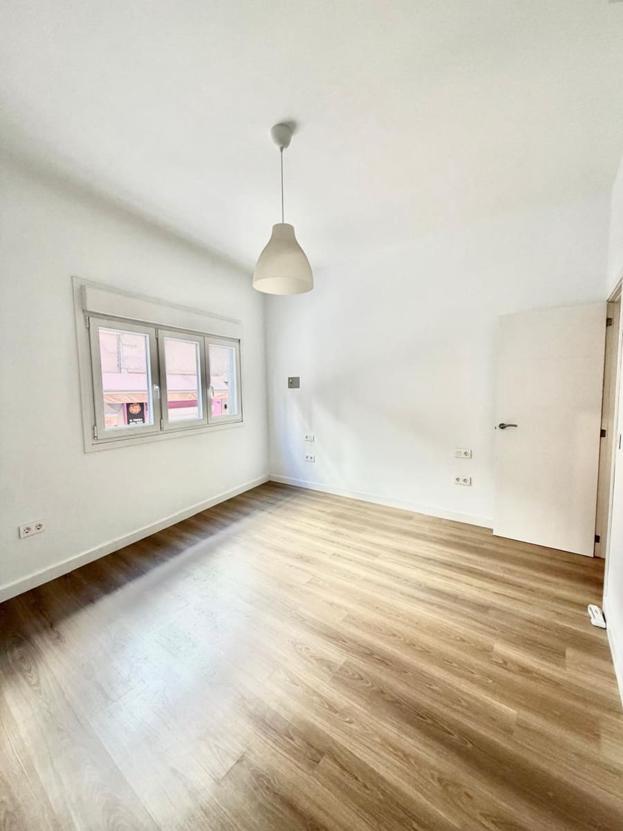 Piso de 2 habitaciones en Santa Cruz de Tenerife en venta - 450.000 € (Ref: 9818226)