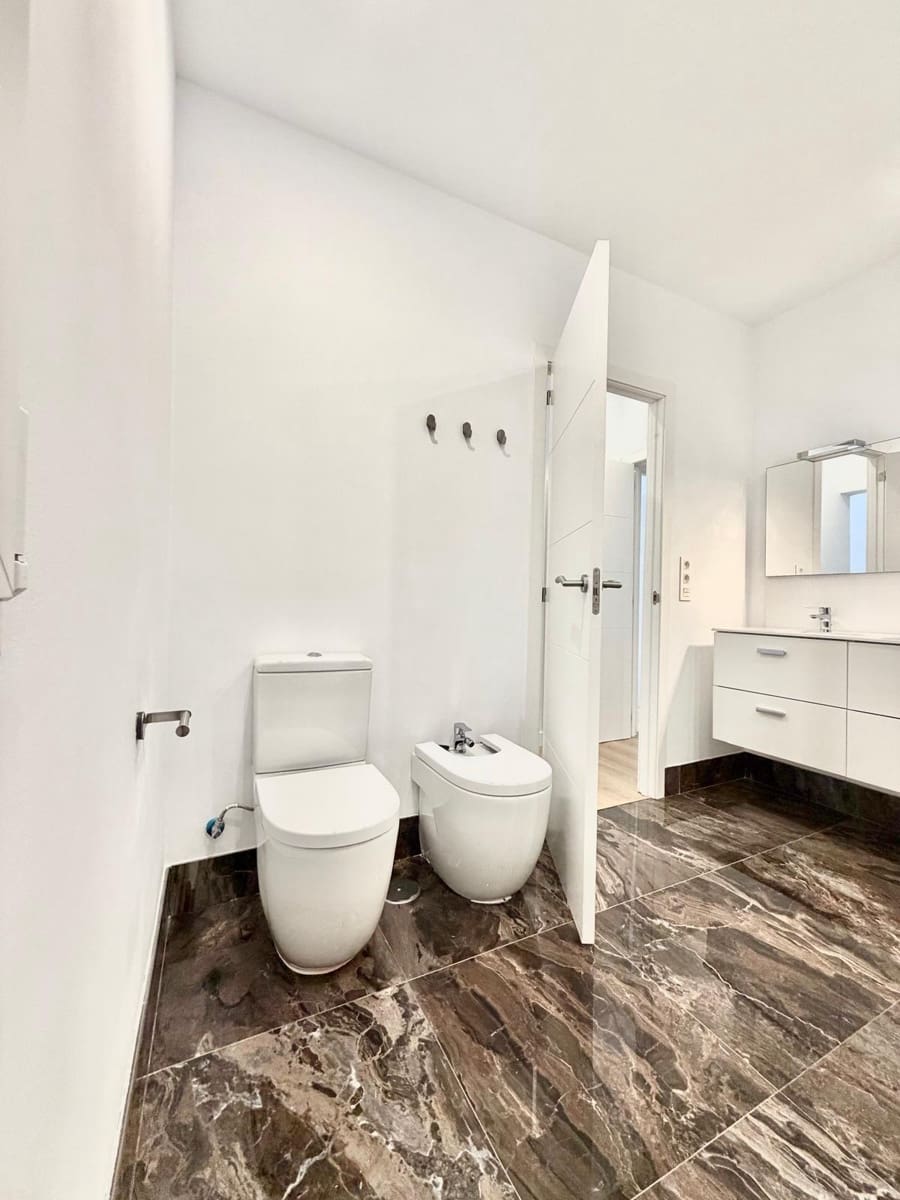 Piso de 2 habitaciones en Santa Cruz de Tenerife en venta - 450.000 € (Ref: 9818226)