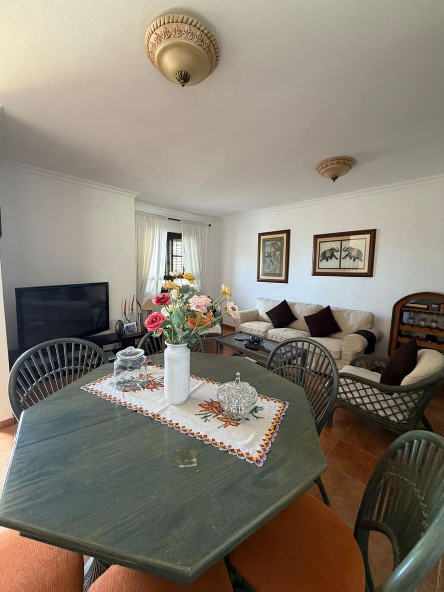 4 bedroom Terraced Villa for sale in Candelaria with garage - € 460,000 (Ref: 9846242)