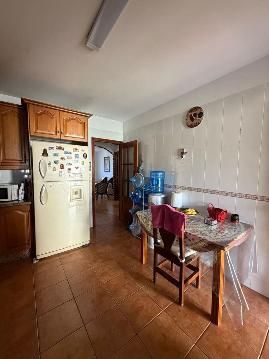 4 bedroom Terraced Villa for sale in Candelaria with garage - € 460,000 (Ref: 9846242)