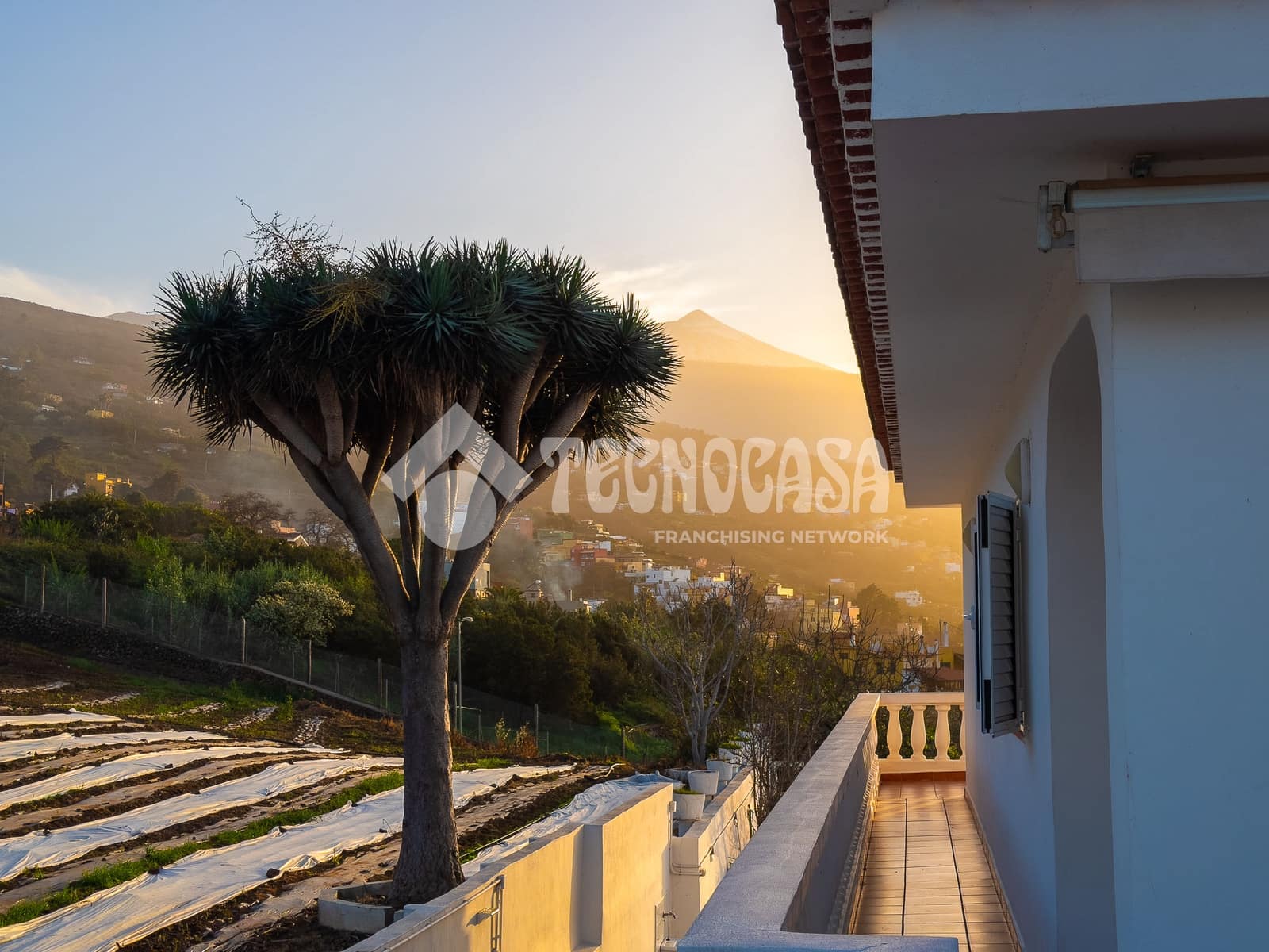 7 sypialnia Dom na sprzedaż w La Orotava z garażem - 1 550 000 € (Ref: 9628356)