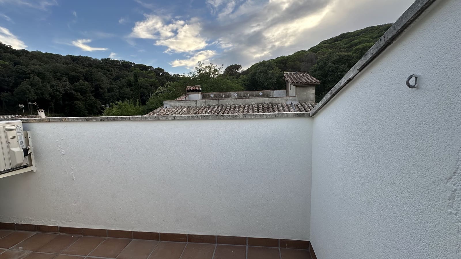 3 bedroom Penthouse for sale in Vallromanes with garage - € 350,000 (Ref: 9665725)