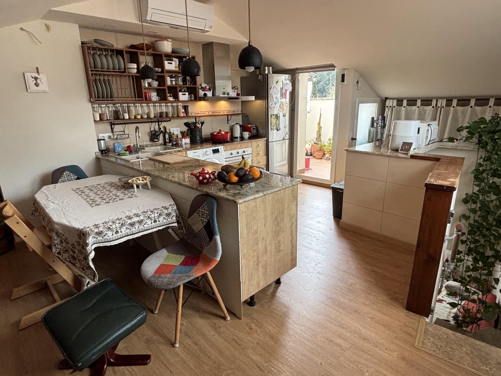 3 bedroom Penthouse for sale in Vallromanes with garage - € 350,000 (Ref: 9665725)