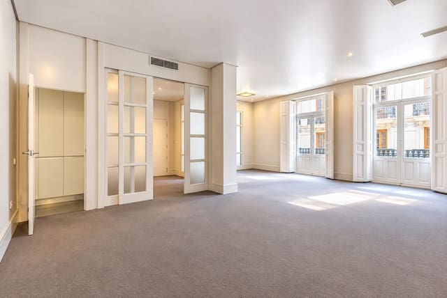 4 soveværelse Lejlighed til leje i Valencia by - € 3.400 (Ref: 10140266)