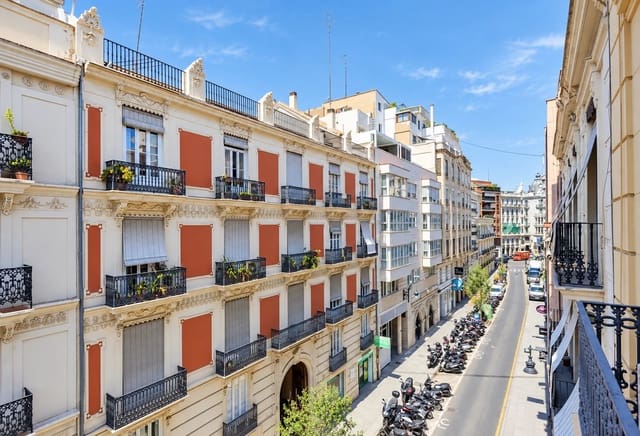 4 soveværelse Lejlighed til leje i Valencia by - € 3.400 (Ref: 10140266)