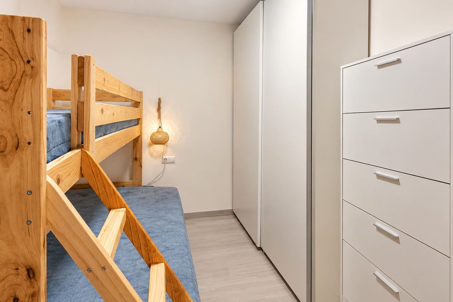 2 bedroom Apartment for sale in Sueca with garage - € 233,000 (Ref: 10145175)