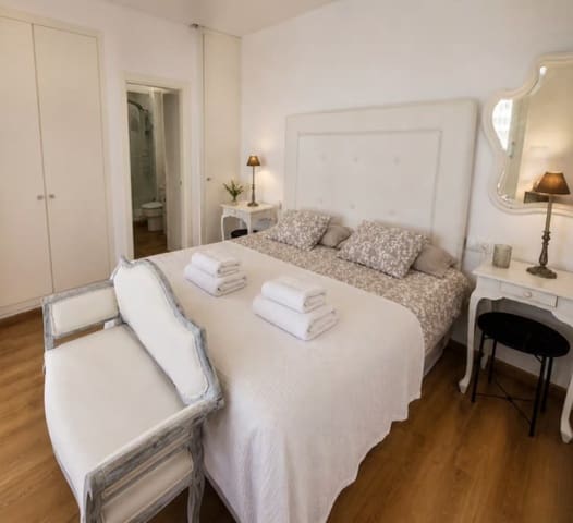 1 quarto Apartamento de Praia para arrendar em Valência cidade com garagem - 2 600 € (Ref: 9997584)