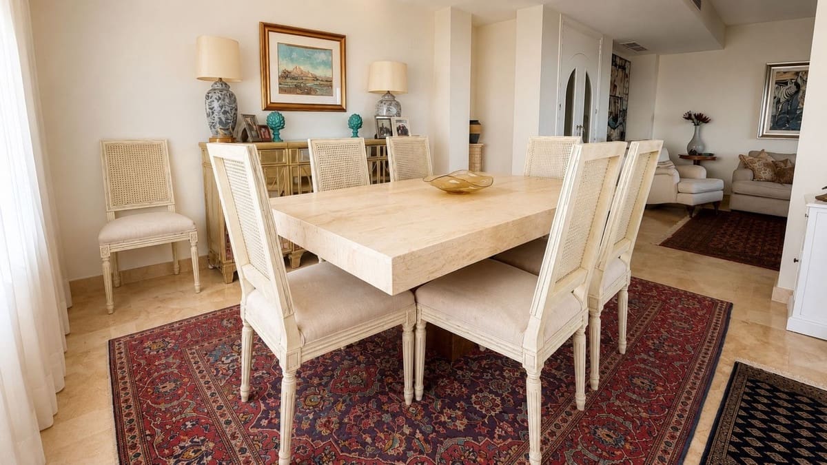 4 bedroom Townhouse for sale in La Alcaidesa with pool garage - € 815,000 (Ref: 10000999)