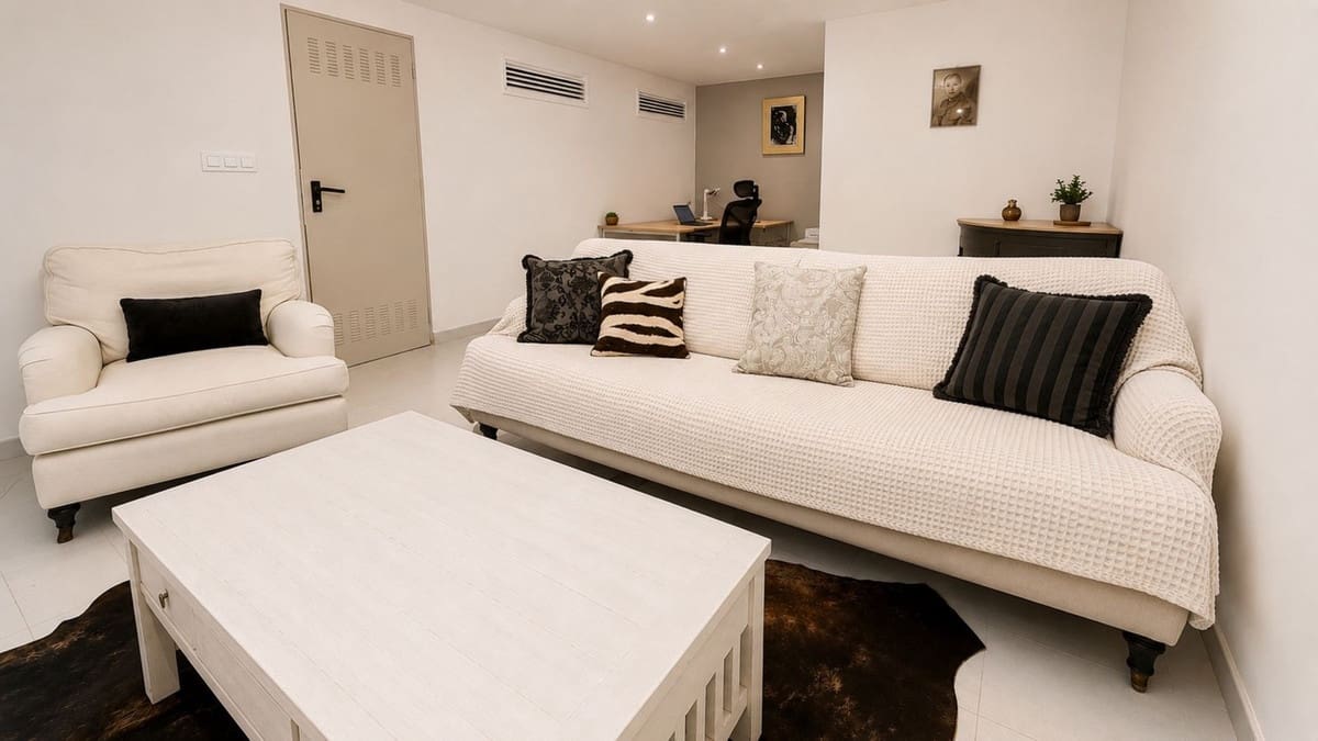 4 bedroom Townhouse for sale in La Alcaidesa with pool garage - € 815,000 (Ref: 10000999)