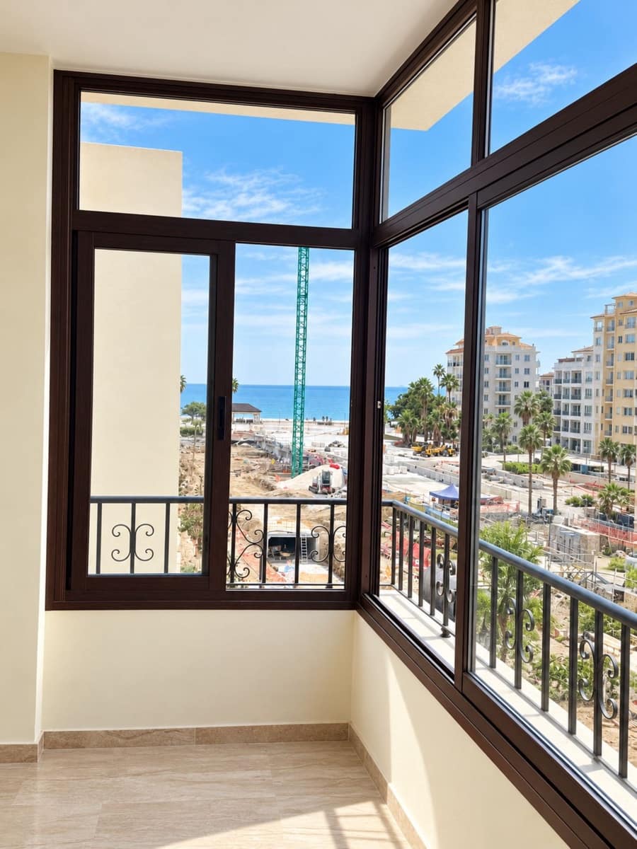 2 soveværelse Lejlighed til salg i Estepona med garage - € 495.000 (Ref: 10165385)