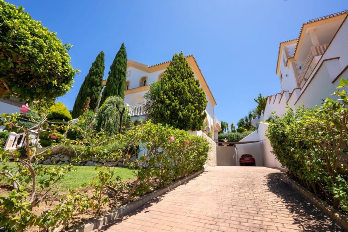 5 camera da letto Villa in vendita in La Cala de Mijas con piscina garage - 1.795.000 € (Rif: 10175674)