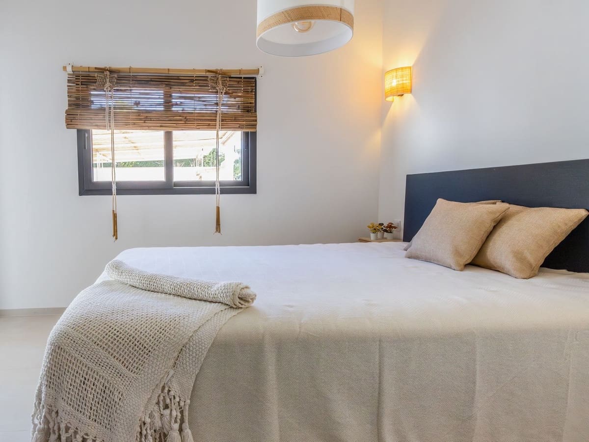 4 sovrum Villa till salu i Estepona med pool garage - 1 395 000 € (Ref: 9666980)