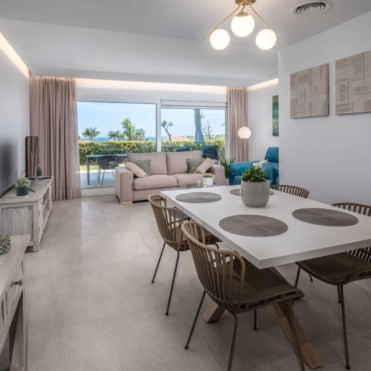 2 sovrum Lägenhet till salu i Sotogrande med pool garage - 525 000 € (Ref: 9666981)