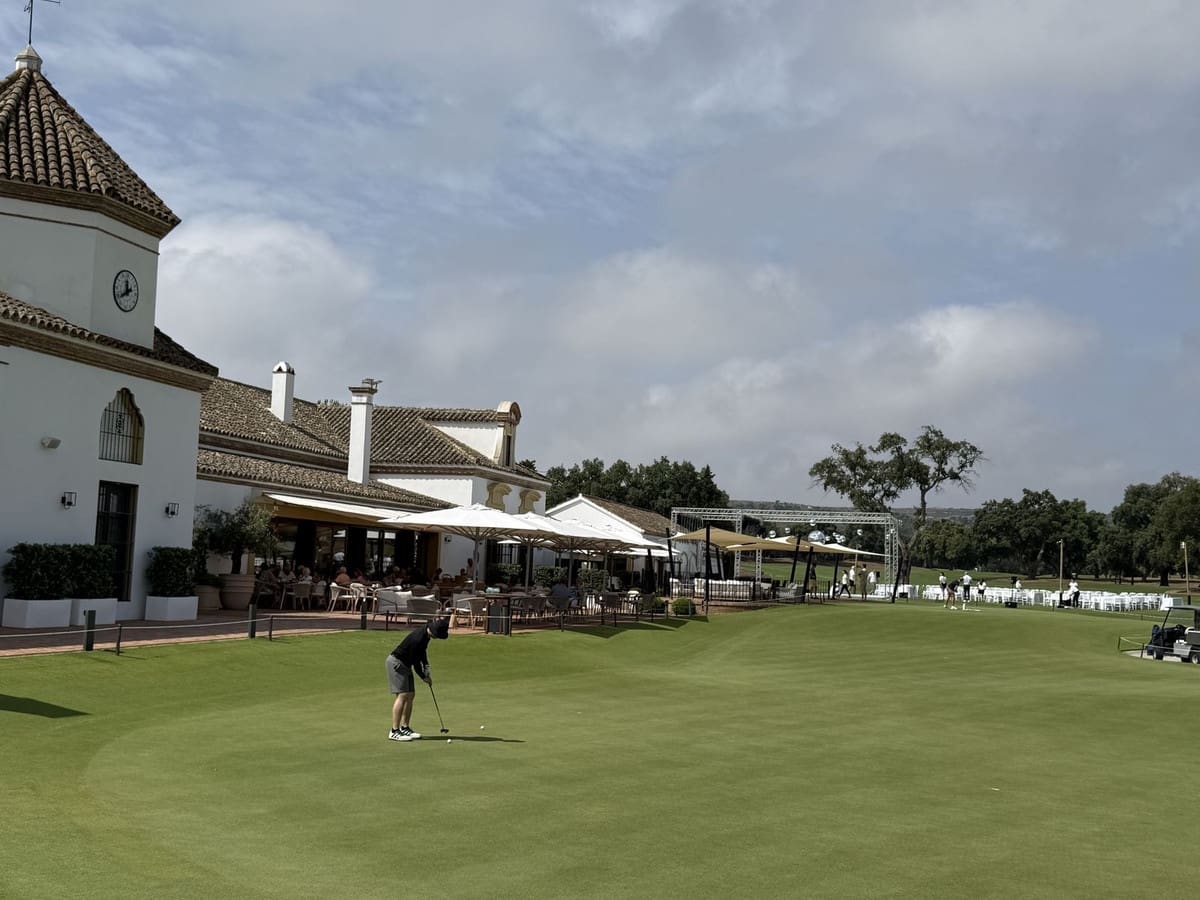 2 sovrum Lägenhet till salu i Sotogrande med pool garage - 525 000 € (Ref: 9666981)