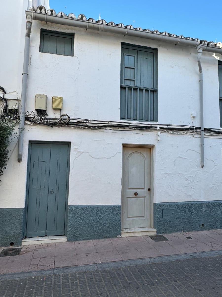 6 camera da letto Casa in vendita in Estepona - 675.000 € (Rif: 9666982)