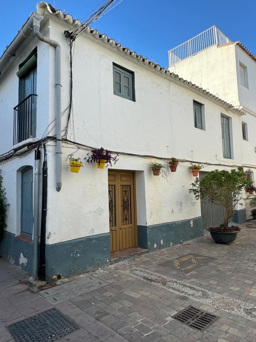 6 camera da letto Casa in vendita in Estepona - 675.000 € (Rif: 9666982)