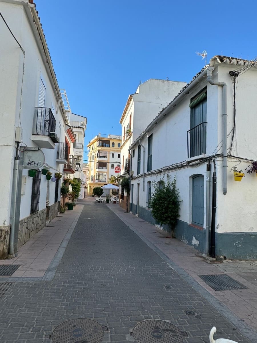 6 camera da letto Casa in vendita in Estepona - 675.000 € (Rif: 9666982)