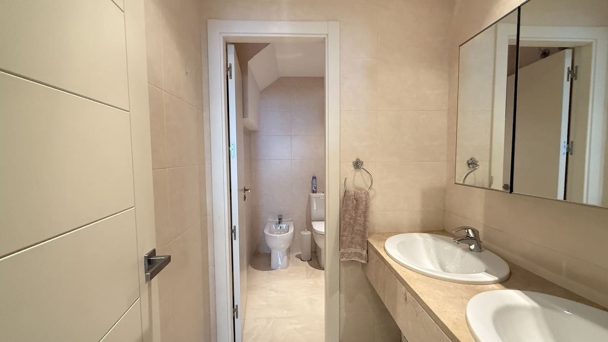 4 slaapkamer Appartement te koop in Estepona met zwembad garage - € 325.000 (Ref: 9683292)