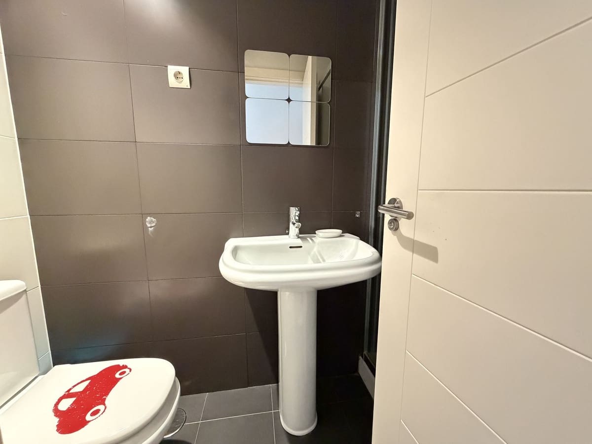 2 slaapkamer Appartement te koop in Estepona met zwembad garage - € 245.000 (Ref: 9683294)