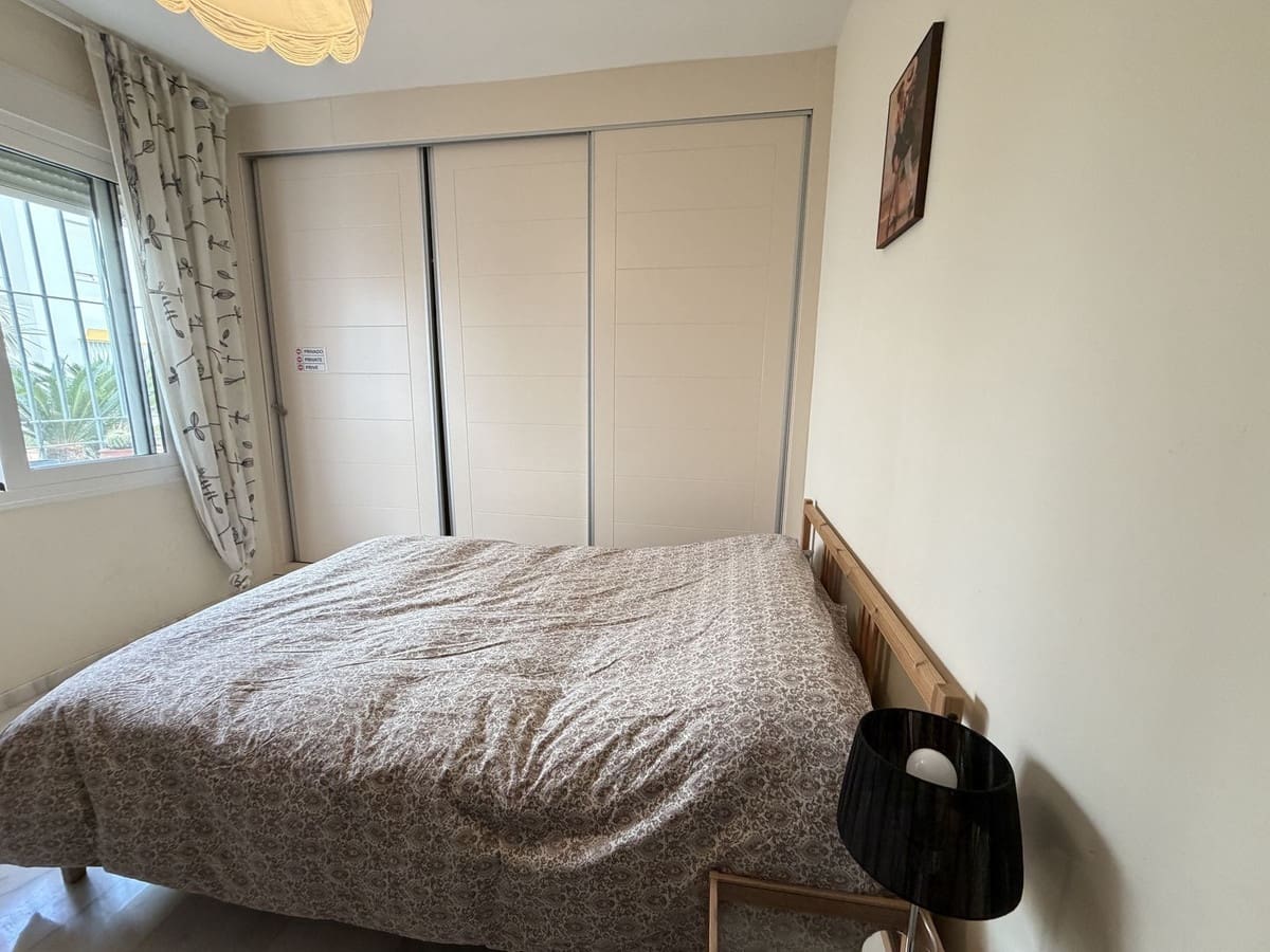 2 slaapkamer Appartement te koop in Estepona met zwembad garage - € 245.000 (Ref: 9683294)