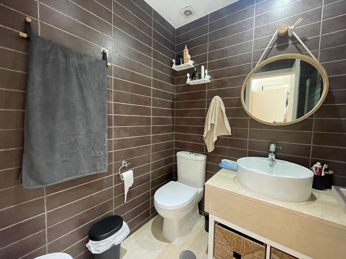 3 bedroom Apartment for sale in Estepona with pool garage - € 318,000 (Ref: 9687552)