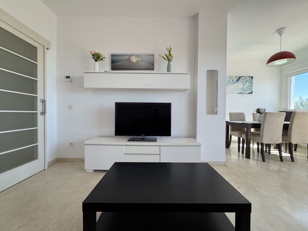 2 chambre Appartement à vendre à Estepona avec piscine garage - 345 000 € (Ref: 9750942)