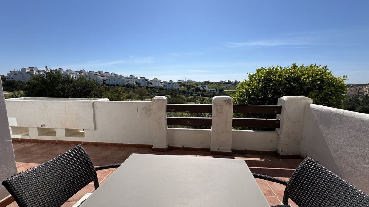 2 chambre Appartement à vendre à Estepona avec piscine garage - 345 000 € (Ref: 9750942)