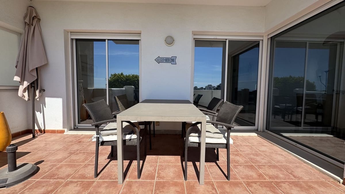 2 chambre Appartement à vendre à Estepona avec piscine garage - 345 000 € (Ref: 9750942)