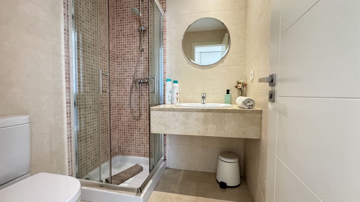 2 chambre Appartement à vendre à Estepona avec piscine garage - 345 000 € (Ref: 9750942)