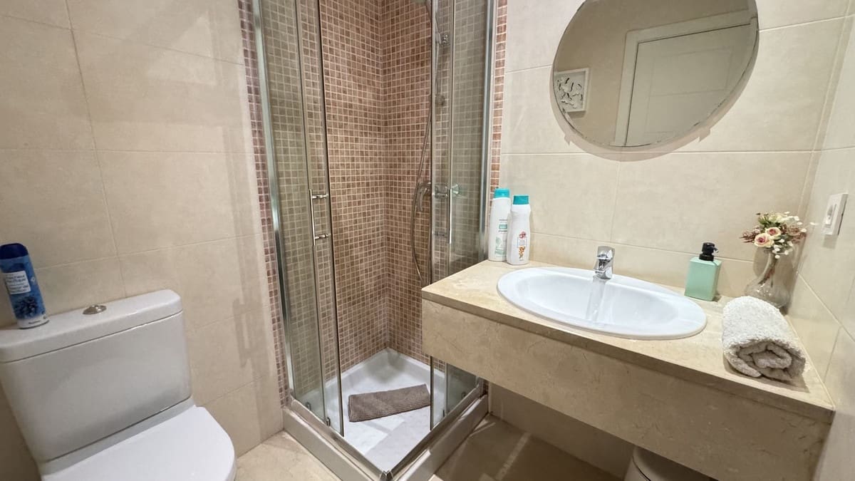 2 chambre Appartement à vendre à Estepona avec piscine garage - 345 000 € (Ref: 9750942)