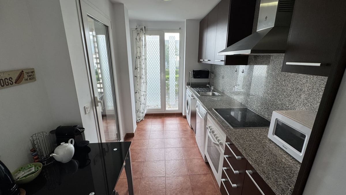 2 chambre Appartement à vendre à Estepona avec piscine garage - 345 000 € (Ref: 9750942)
