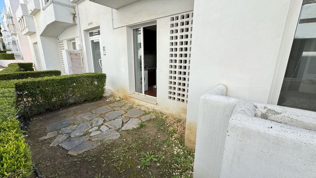 2 chambre Appartement à vendre à Estepona avec piscine garage - 345 000 € (Ref: 9750942)