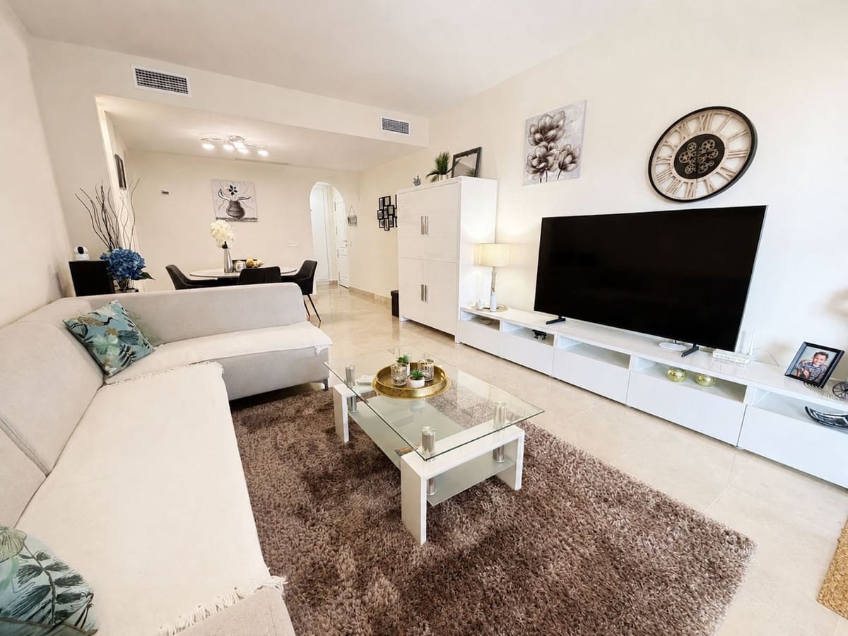 3 sypialnia Apartament na sprzedaż w La Duquesa / Puerto de la Duquesa z basenem garażem - 369 000 € (Ref: 9814019)