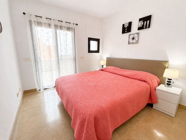 3 soveværelse Lejlighed til salg i La Duquesa / Puerto de la Duquesa, Manilva med swimmingpool garage - € 349.000 (Ref: 9814019)