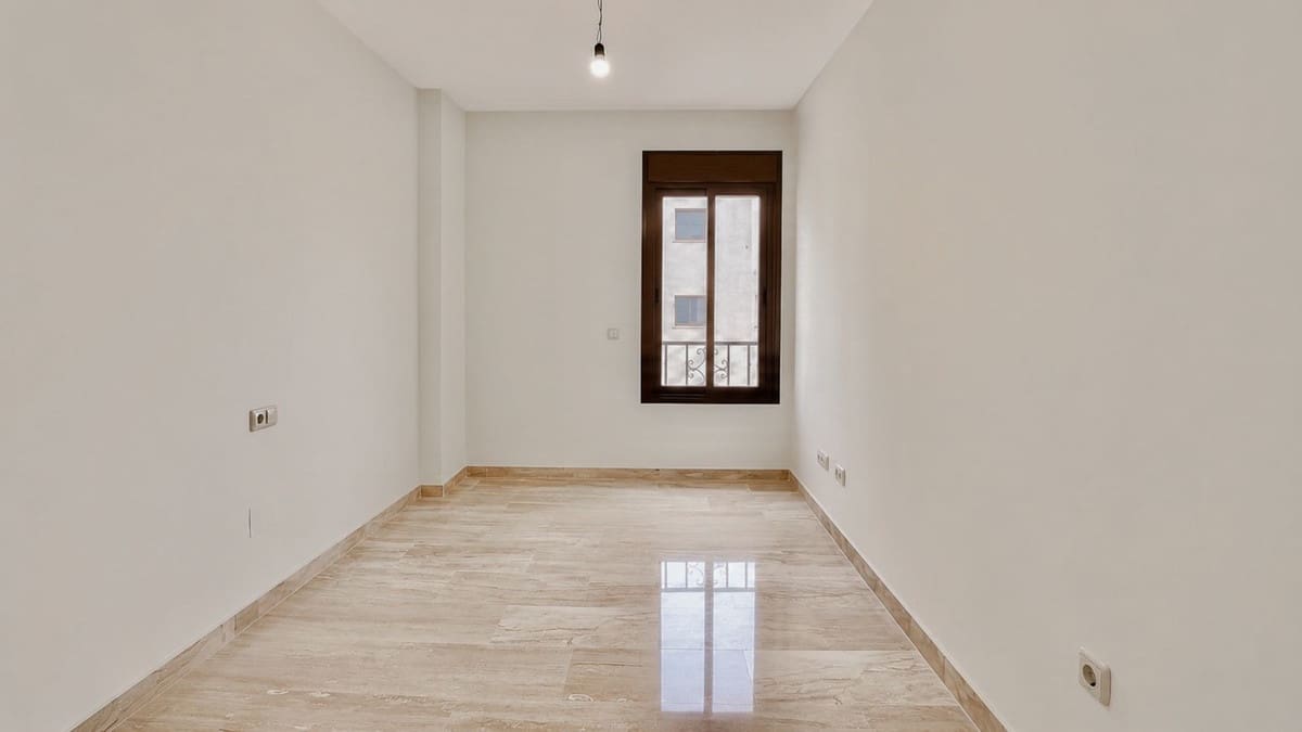 2 sovrum Lägenhet till salu i Estepona - 475 000 € (Ref: 9958318)