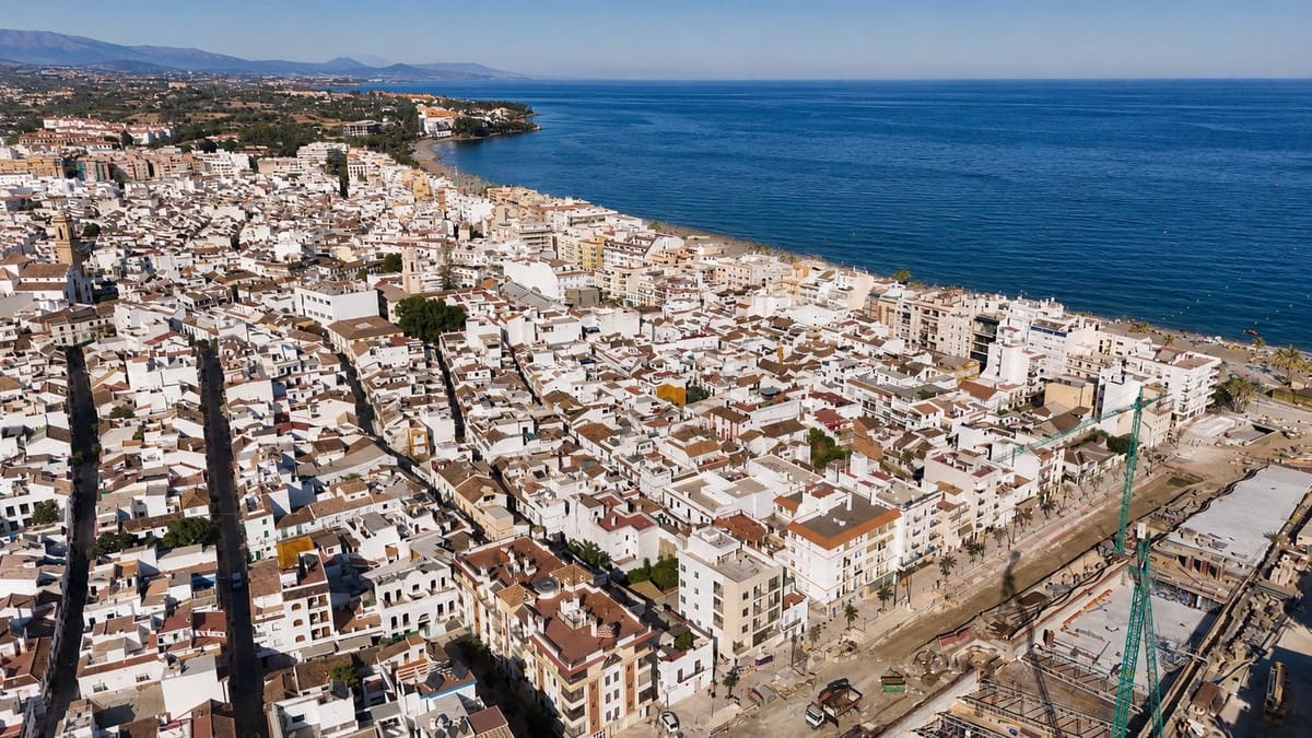 2 sovrum Lägenhet till salu i Estepona - 475 000 € (Ref: 9958318)