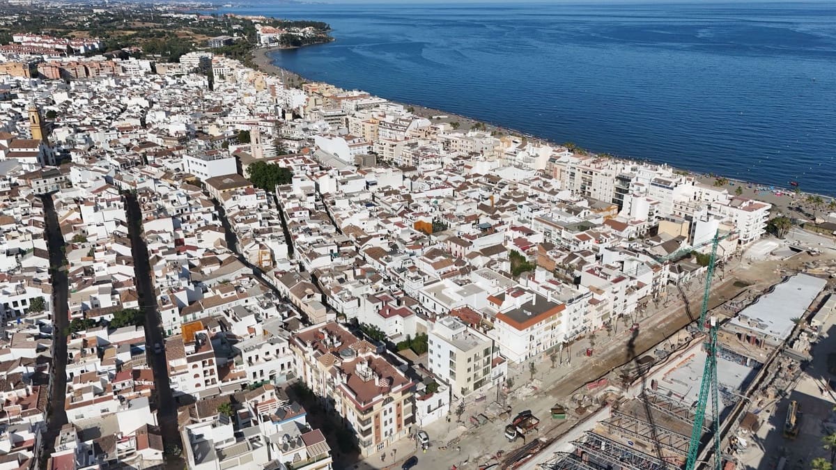 2 sovrum Lägenhet till salu i Estepona - 475 000 € (Ref: 9958318)