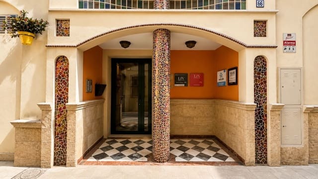 2 bedroom Apartment for sale in Estepona - € 475,000 (Ref: 9958318)