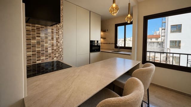 2 makuuhuone Huoneisto myytävänä paikassa Estepona - 475 000 € (Ref: 9958318)