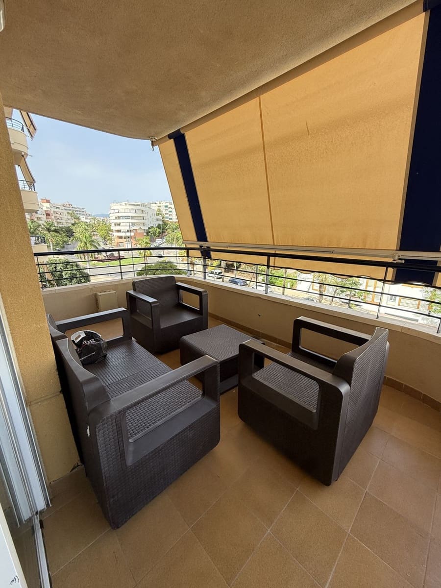 1 soveværelse Lejlighed til salg i Estepona med swimmingpool garage - € 325.000 (Ref: 9965979)