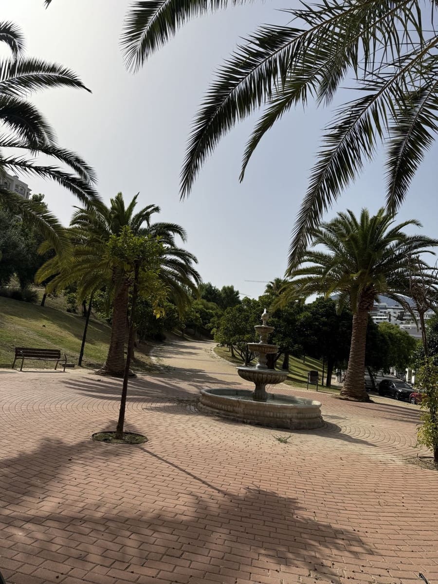 1 soveværelse Lejlighed til salg i Estepona med swimmingpool garage - € 325.000 (Ref: 9965979)